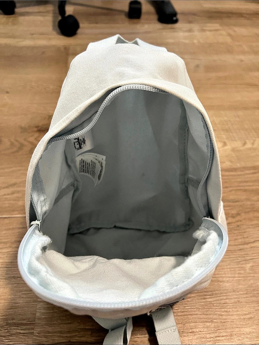 Herschel mini backpack in light blue - Picture 4 of 4